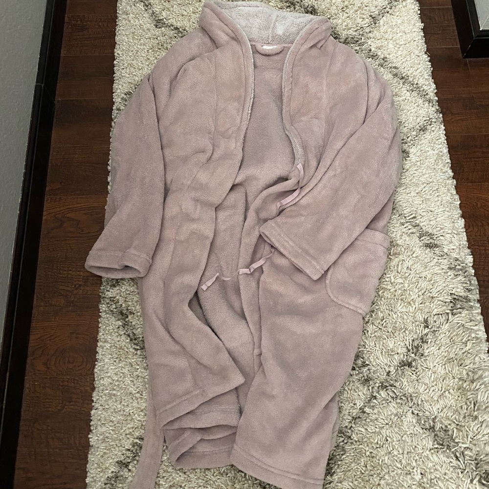 Lavander robe